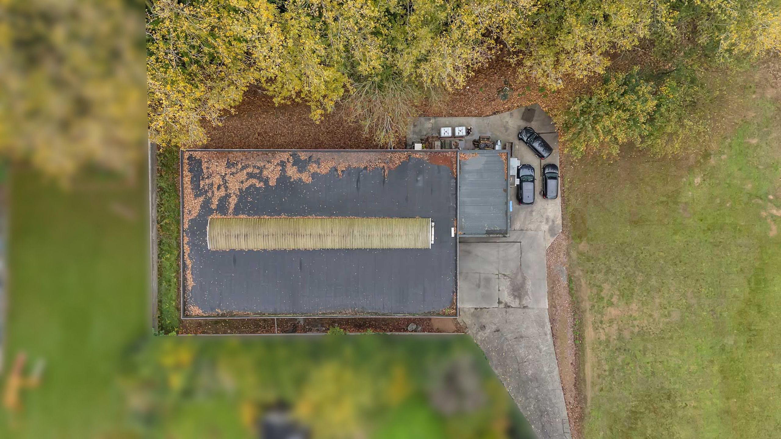 Loods (600m²)  met woonmogelijkheid op rustige locatie foto 8