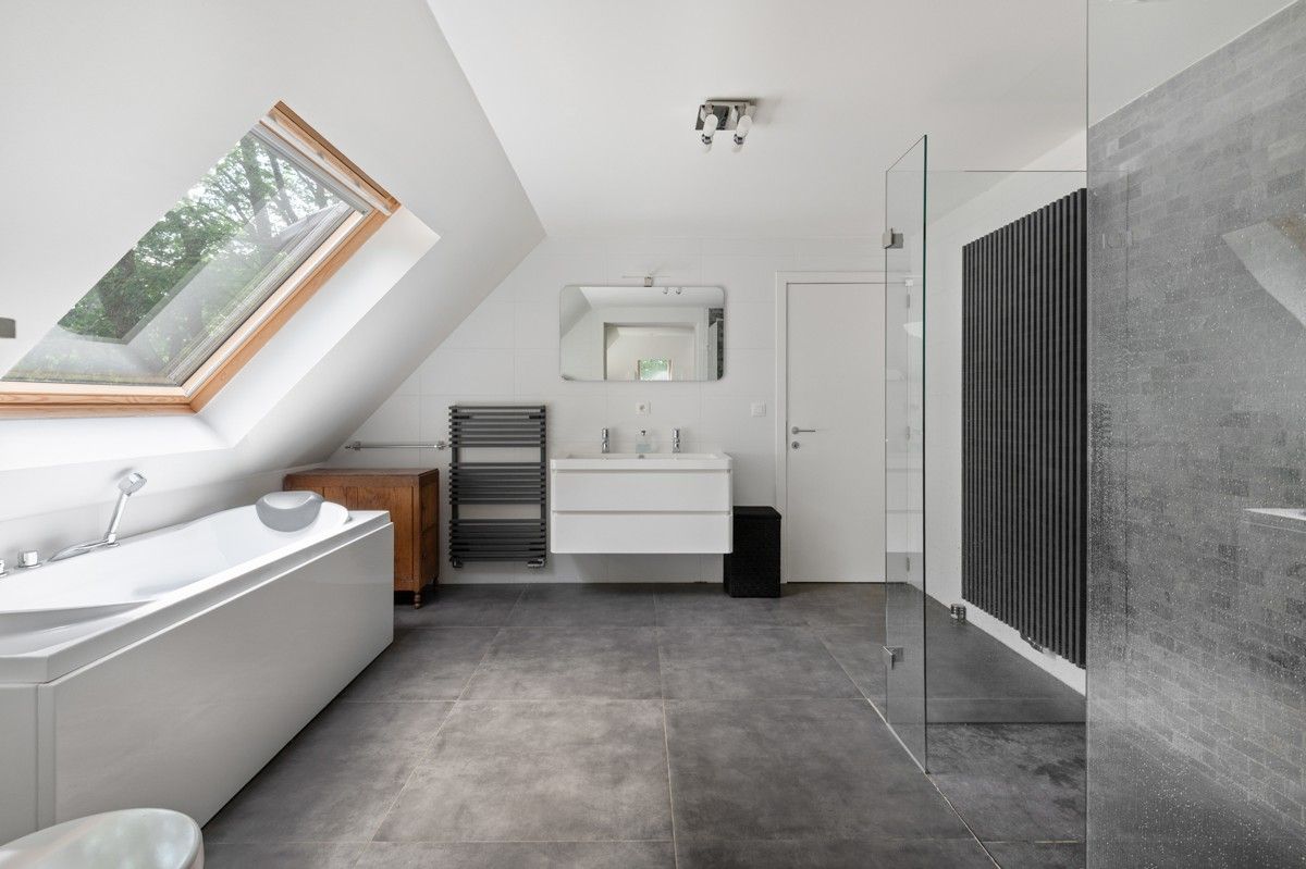 Unieke landelijke woning midden in het groen - pure rust en charme! foto 16