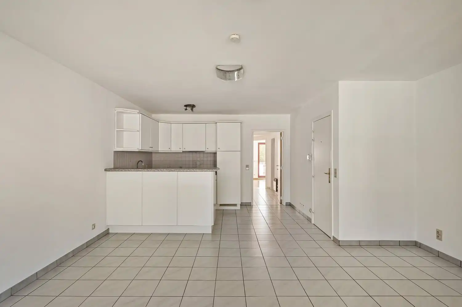 TE KOOP – Instapklaar appartement met 2 slaapkamers in het centrum van Berlaar. foto 6