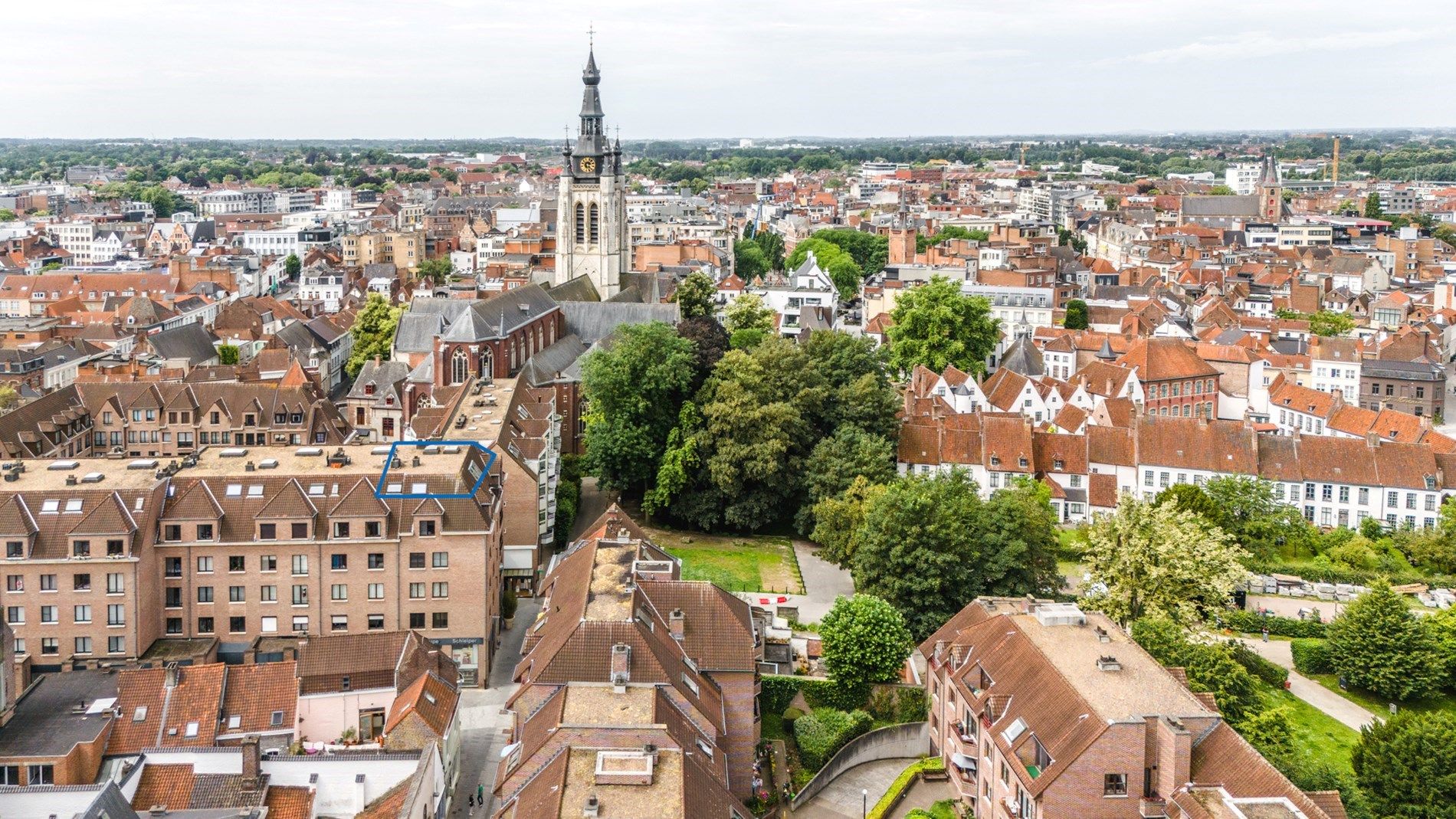 Dakappartement te koop in centrum Kortrijk!  foto 17