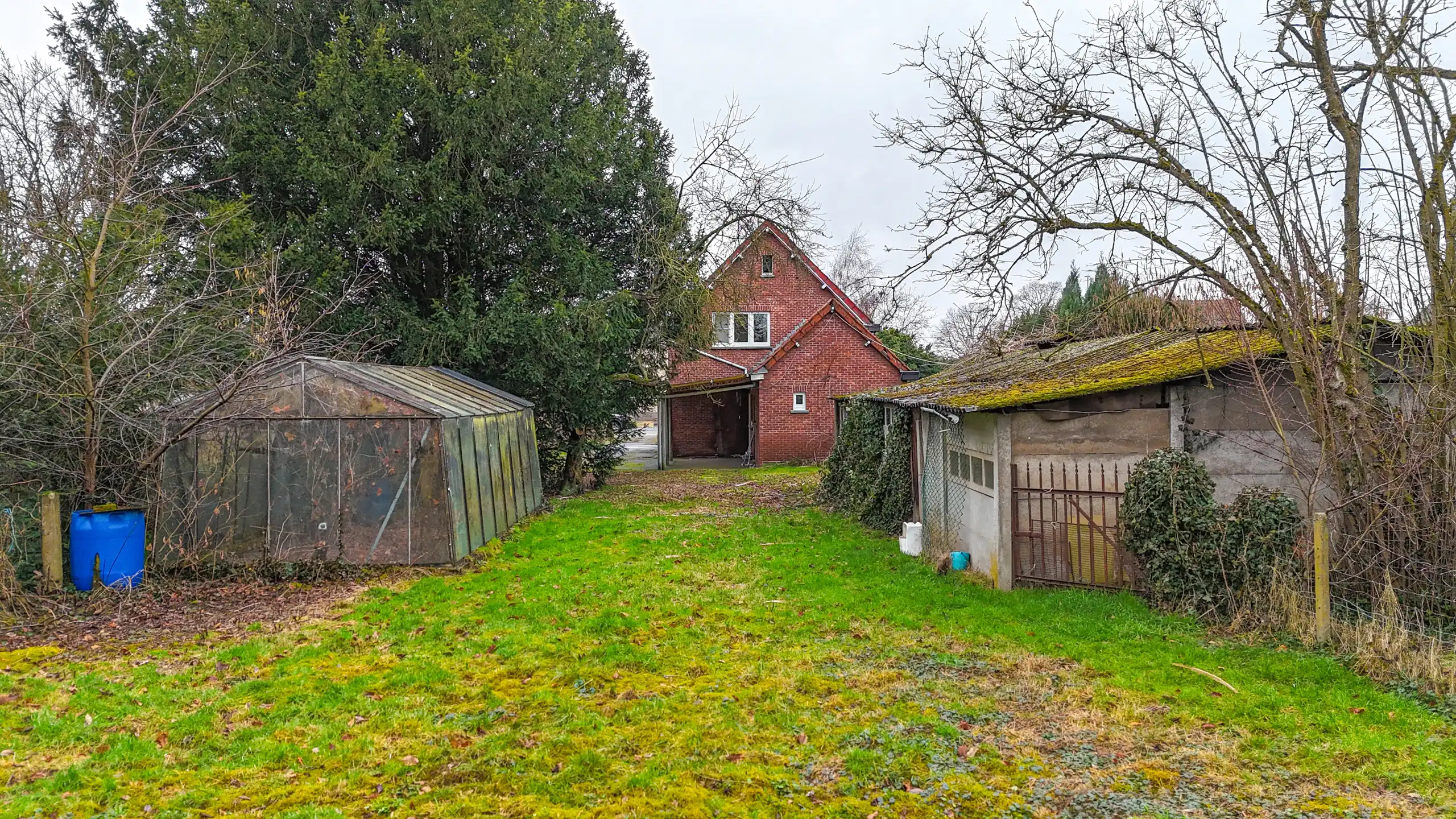 Open bebouwing met 3 slpks op ruim perceel nabij bos! foto 28