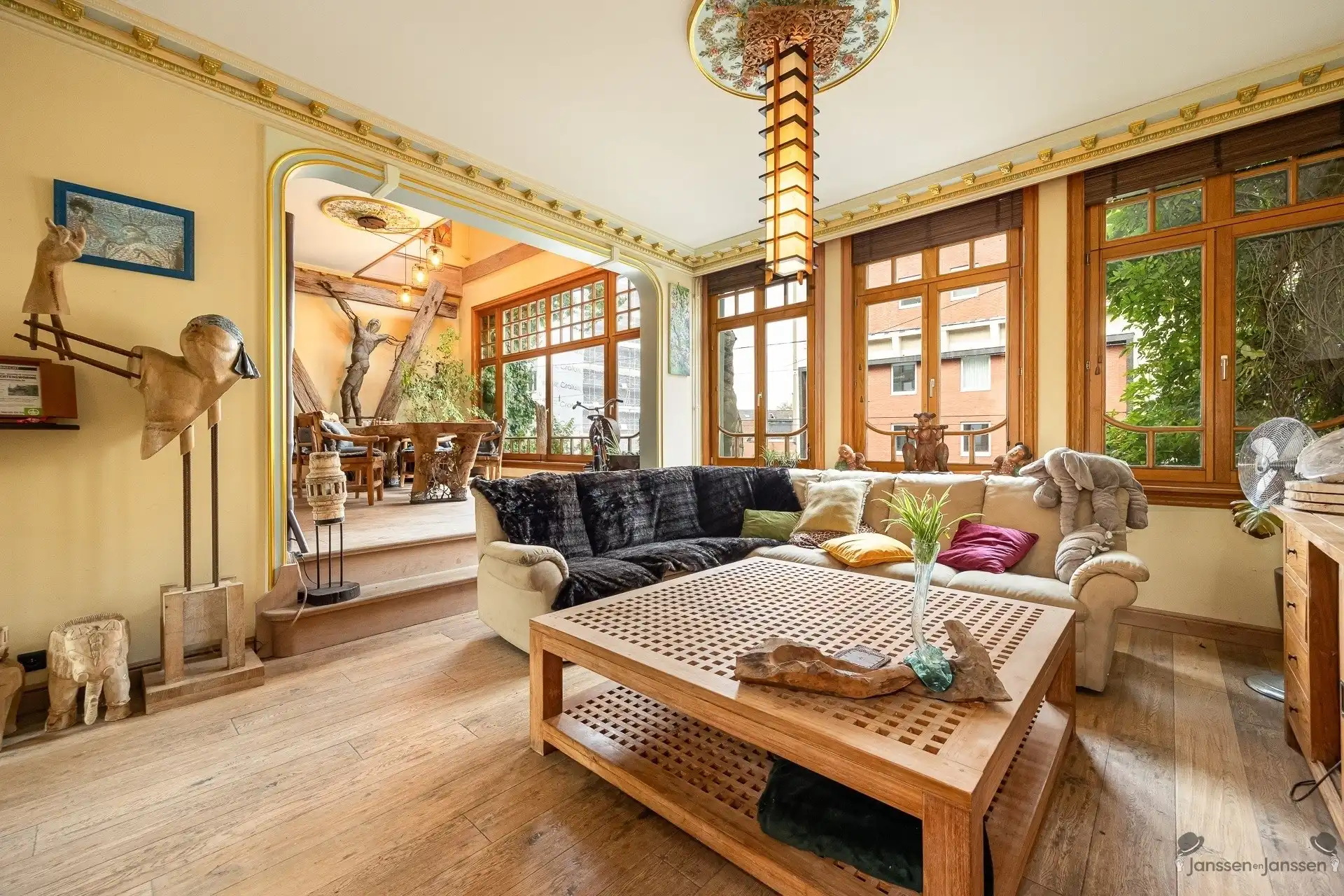 Uniek royaal handelshuis in centrum Antwerpen foto 9