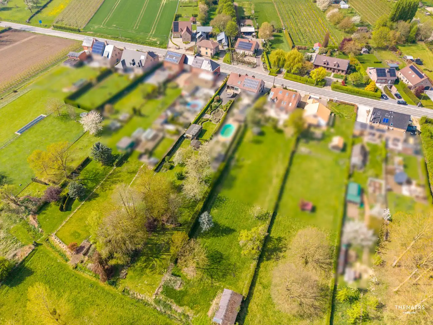 Ruime halfopen woning met 3 slaapkamers en prachtige tuin. foto 29