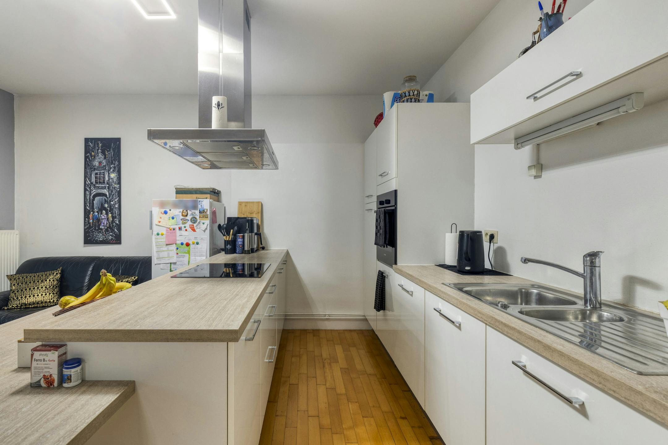 Huis met gelijkvloers kantoor/praktijk te koop in Knesselare foto 5