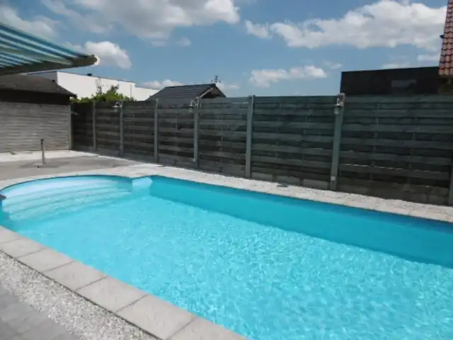 Ruime villa met tuin en zwembad op rustige ligging in Eeklo foto 5