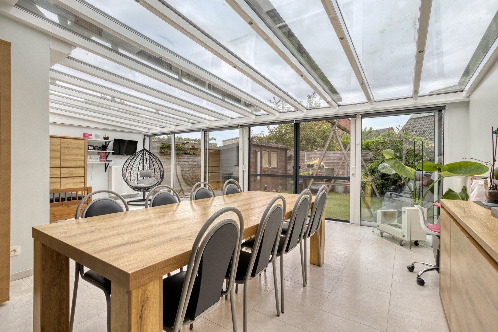 Ruime woning met 3 slaapkamers, garage en tuin! foto 13