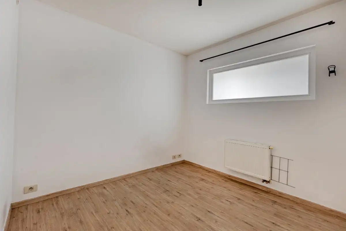 Verzorgd 2-slaapkamerappartement te koop in Kortrijk foto 9