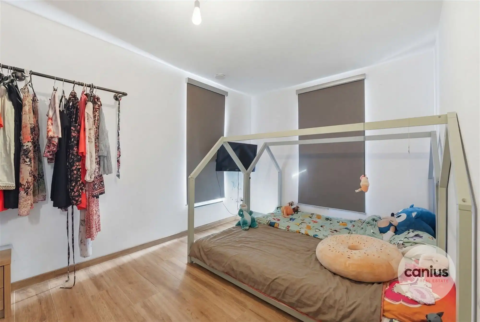 LEUKE WONING MET 3 SLPKS  NABIJ HET CENTRUM foto 13