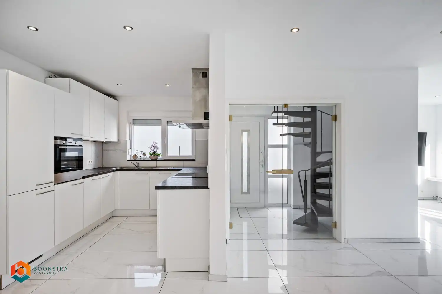 Gerenoveerde woning met 3 slpkrs te Putte foto 9