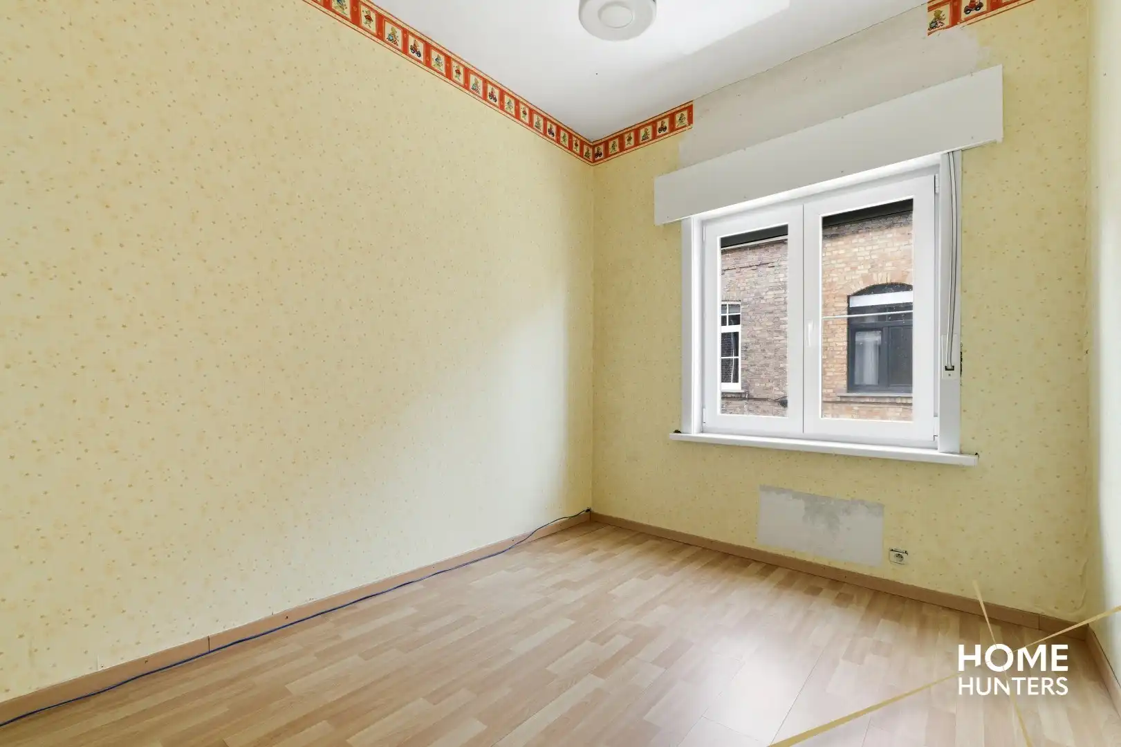 Karaktervolle renovatiekans op topligging in Ieper – 4 slaapkamers, ruime tuin en garage met achteruitgang foto 25