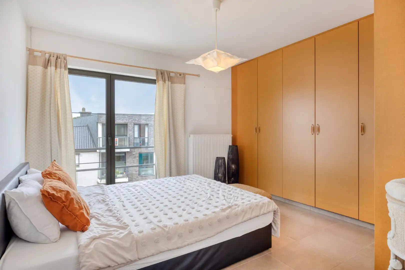 Unieke opbrengsteigendom met commercieel gedeelte en 2 ruime appartementen !  foto 32