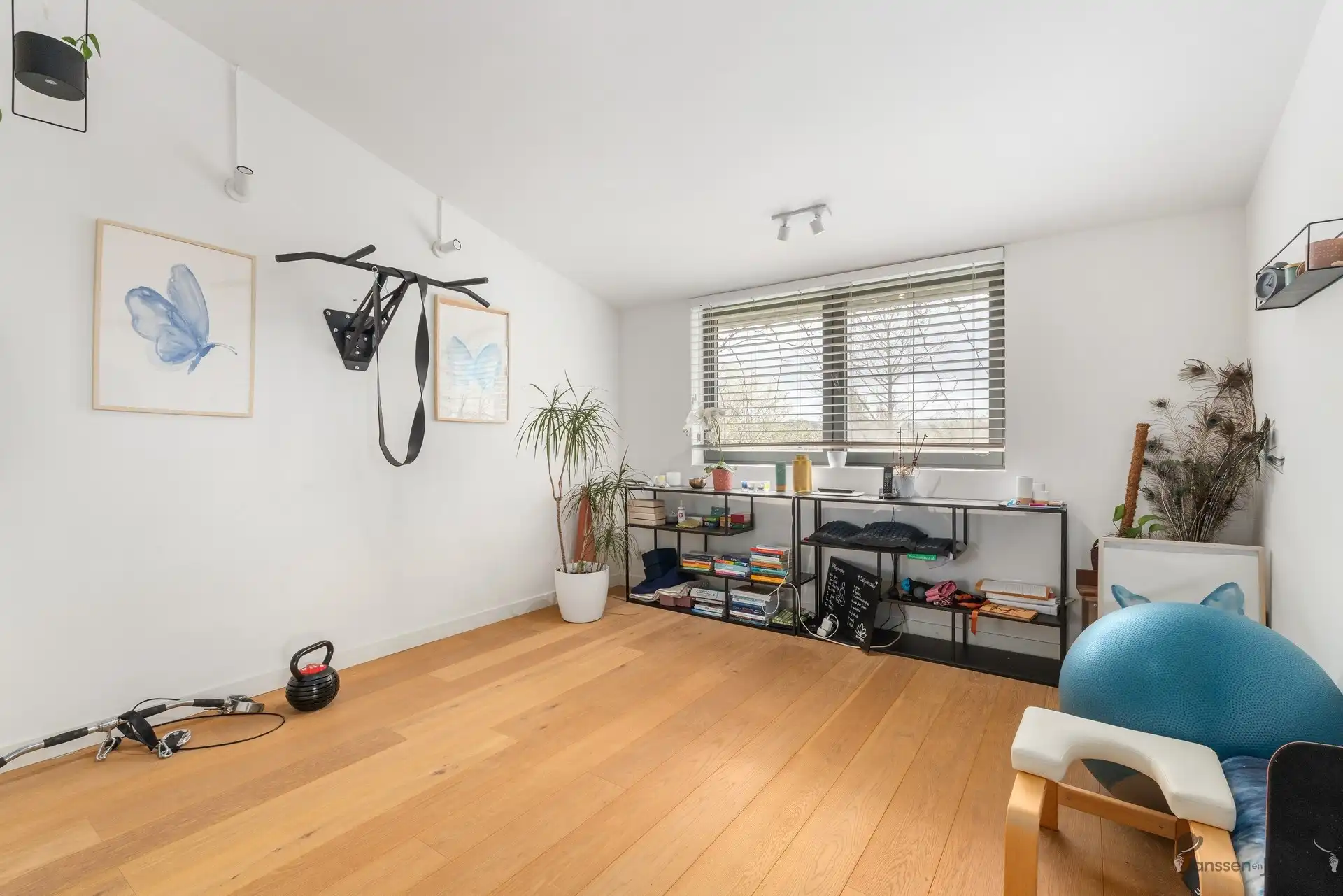 Unieke landelijk-moderne villa met adembenemend uitzicht aan Troostembergbos foto 18