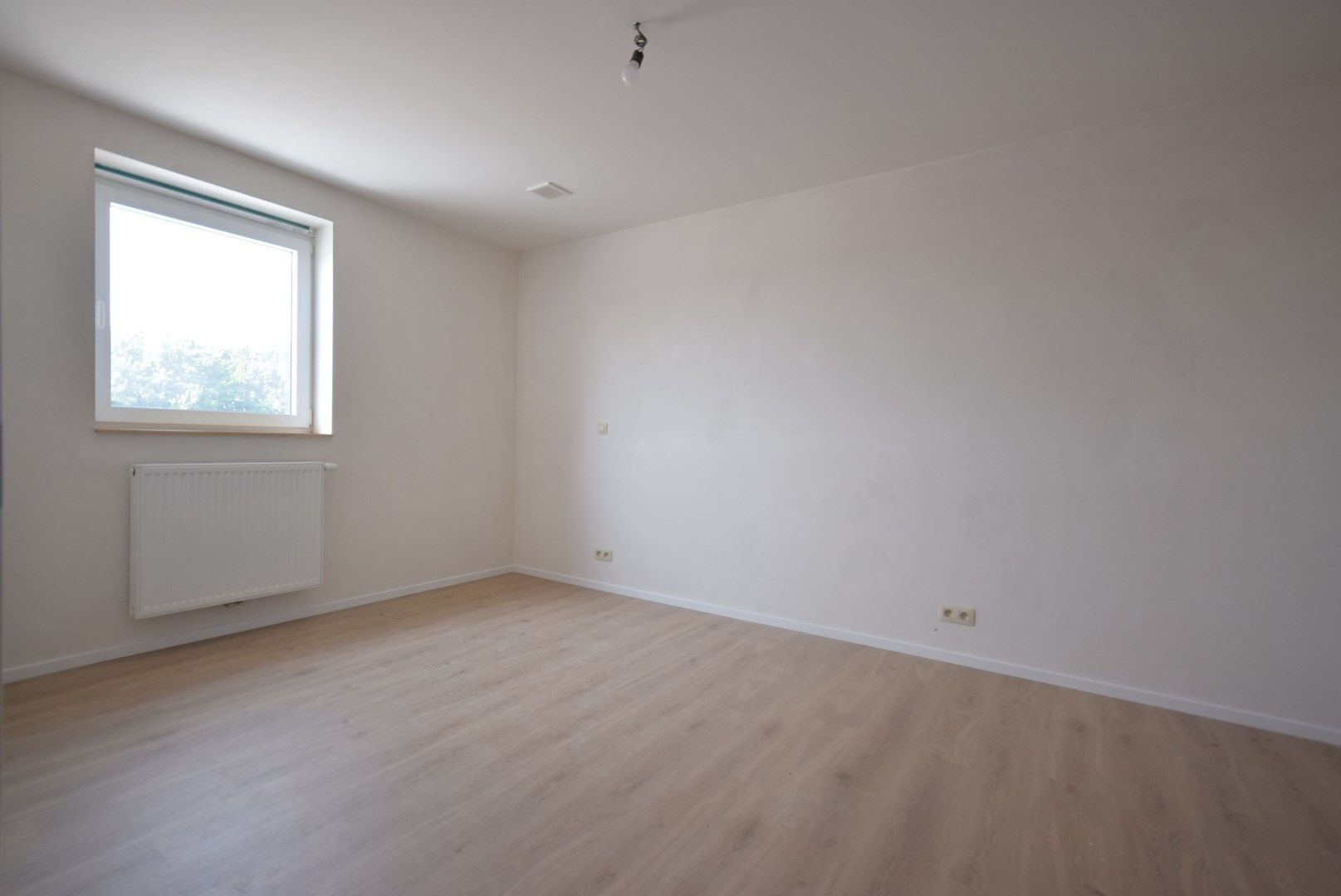 NIEUWBOUWAPPARTEMENT MET TWEE SLAAPKAMERS EN TERRAS foto 5