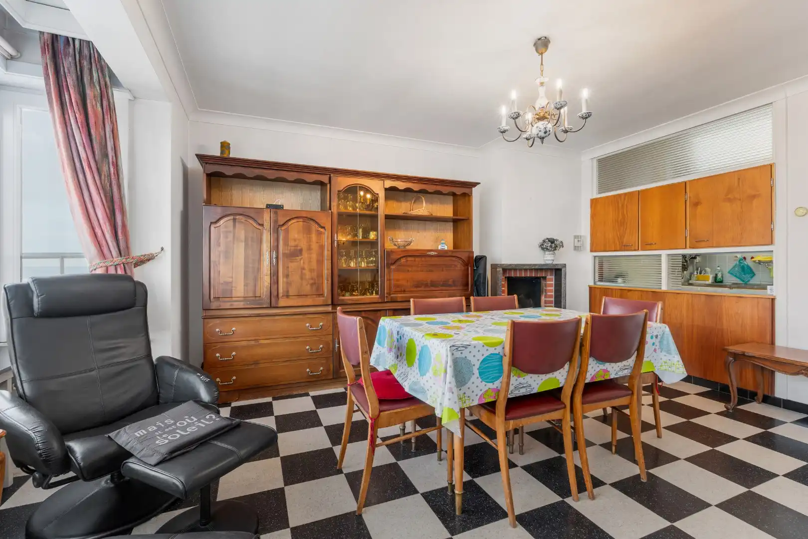 Gemeubeld 2-slaapkamerappartement met zijdelings zeezicht foto 3