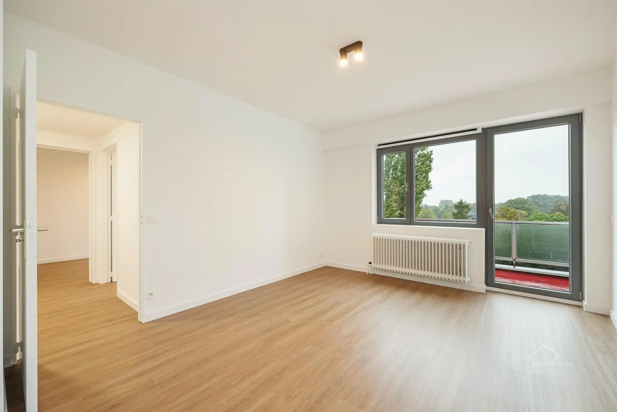 Ruim en gerenoveerd 3-slaapkamerappartement met 2 terrassen foto 11