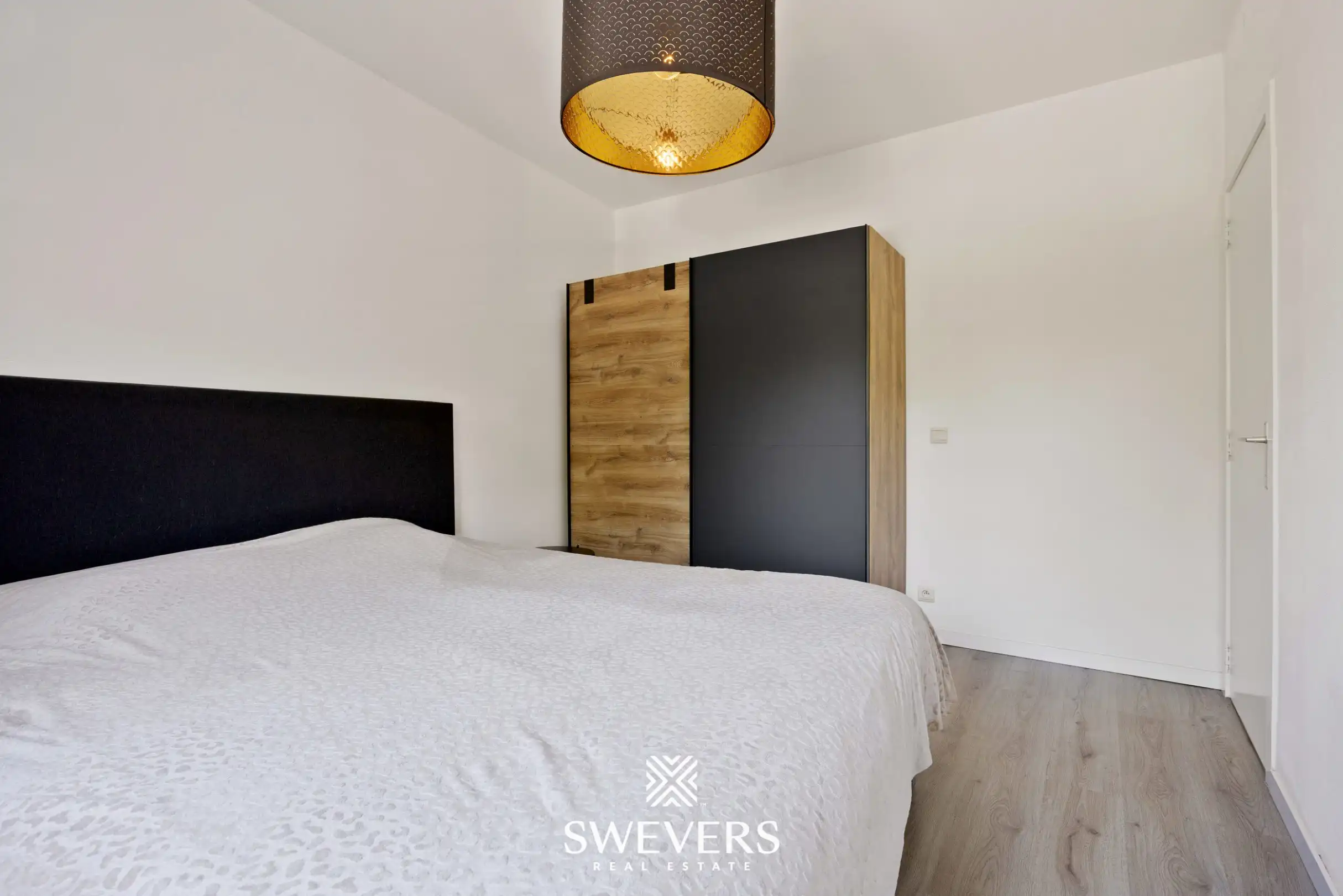 Uitstekend gelegen en instapklaar appartement met 2 slaapkamers te Genk foto 16