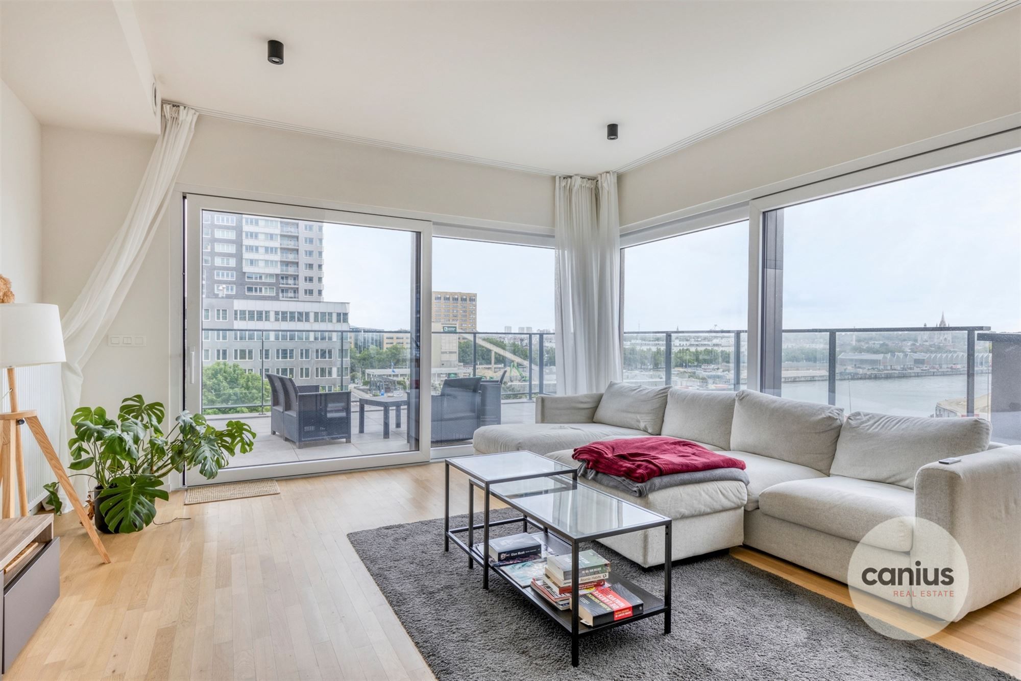 PENTHOUSE MET MAGNIFIEK TERRAS, 3 SLKS + AUTOSTAANPLAATS foto 7