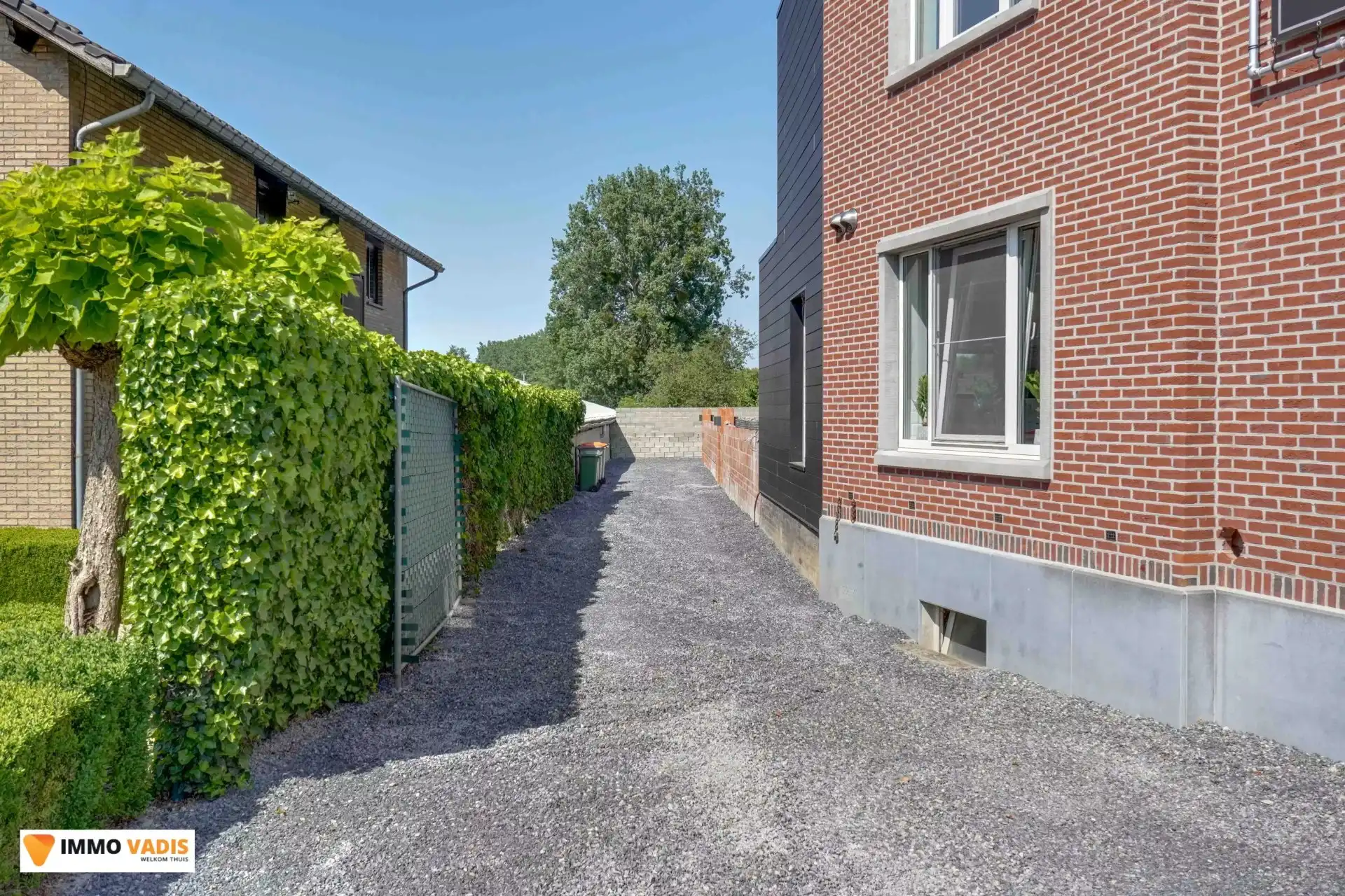 Instapklare, ruime woning met vier slaapkamers foto 24