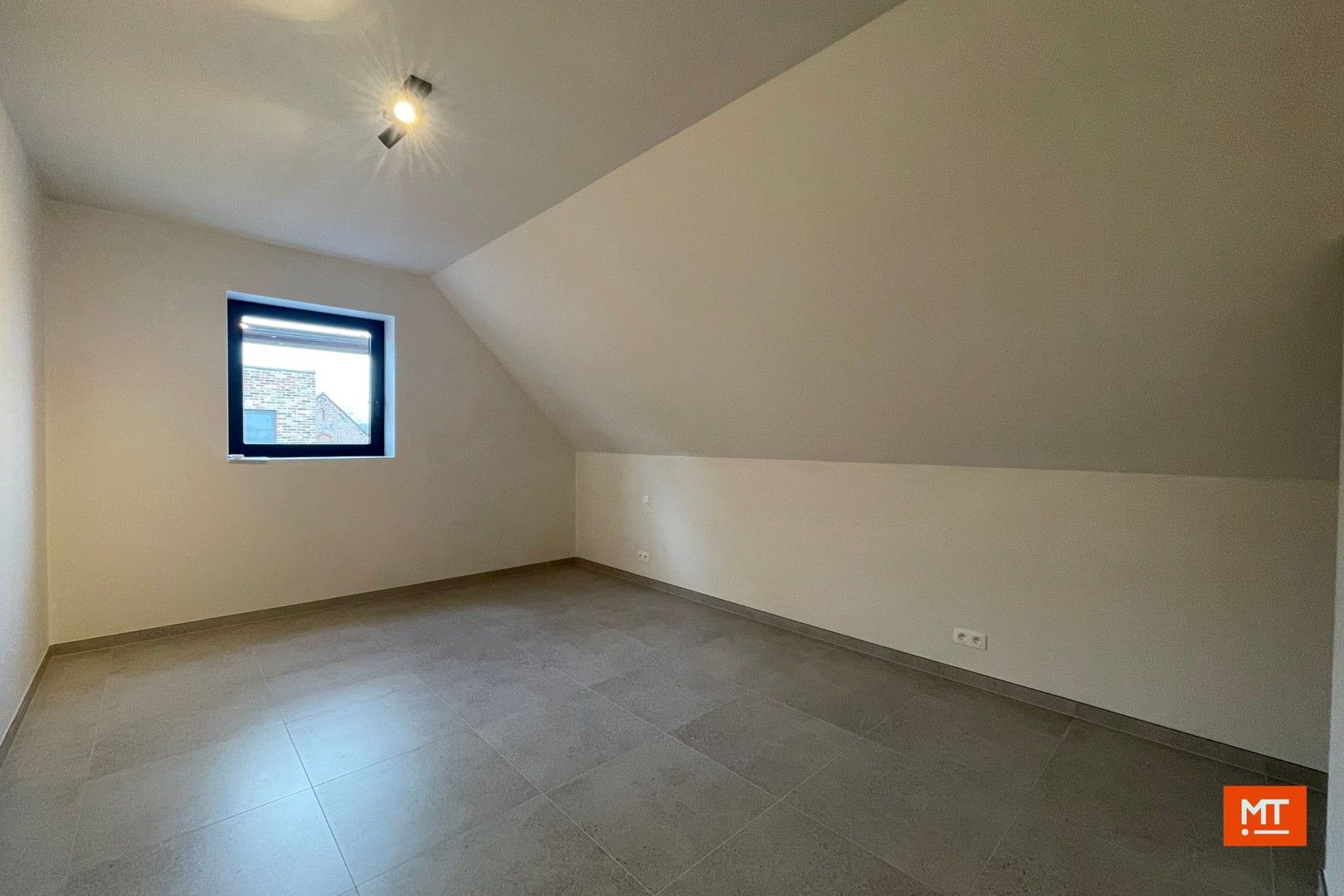 Nieuwbouwappartement te huur met 2 slaapkamers en garage foto 5