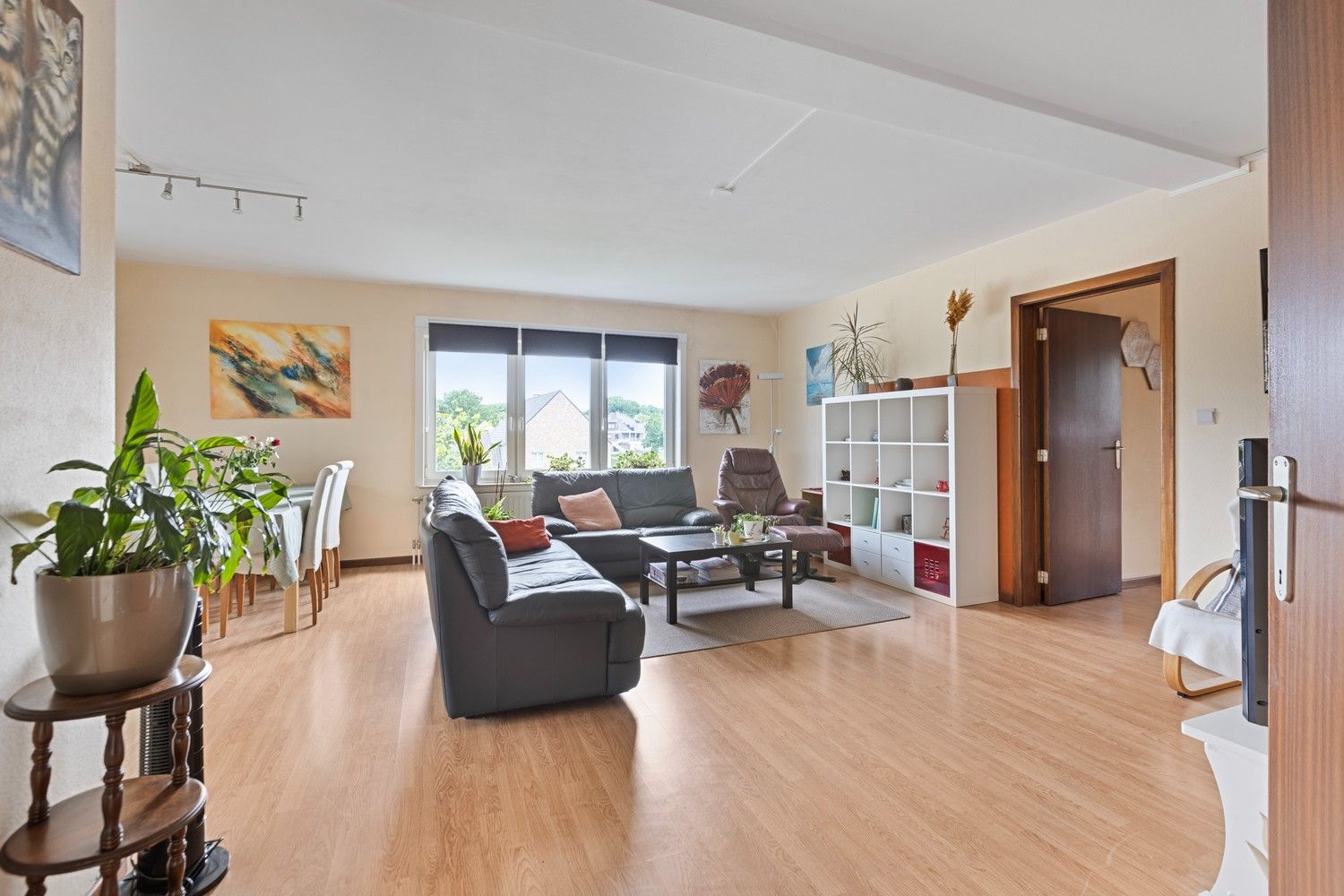 Instapklaar en ruim appartement met drie slaapkamers op een strategische locatie in Lanaken foto 7