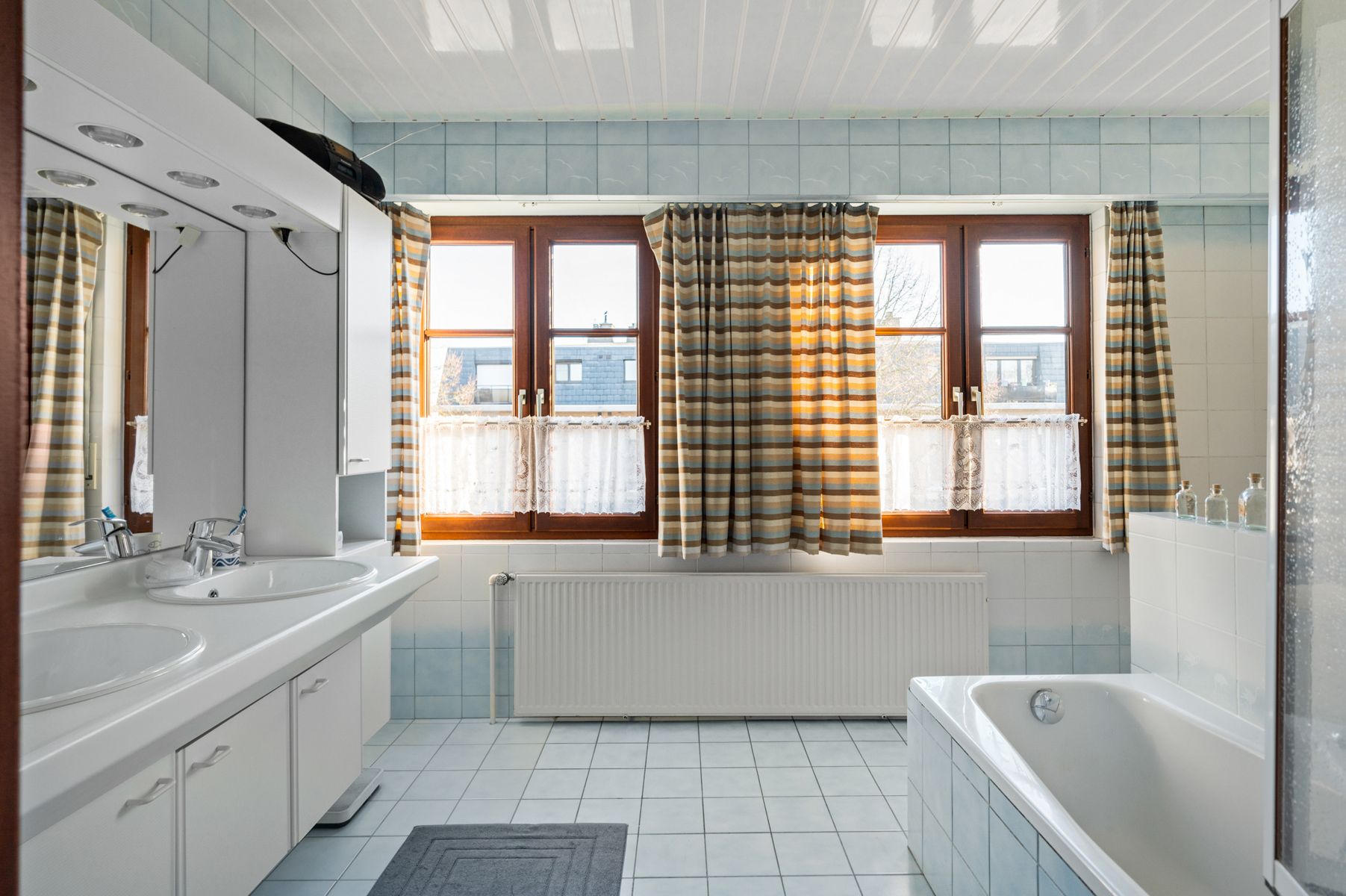 Goed onderhouden HOB met groengebied in achtertuin foto 6