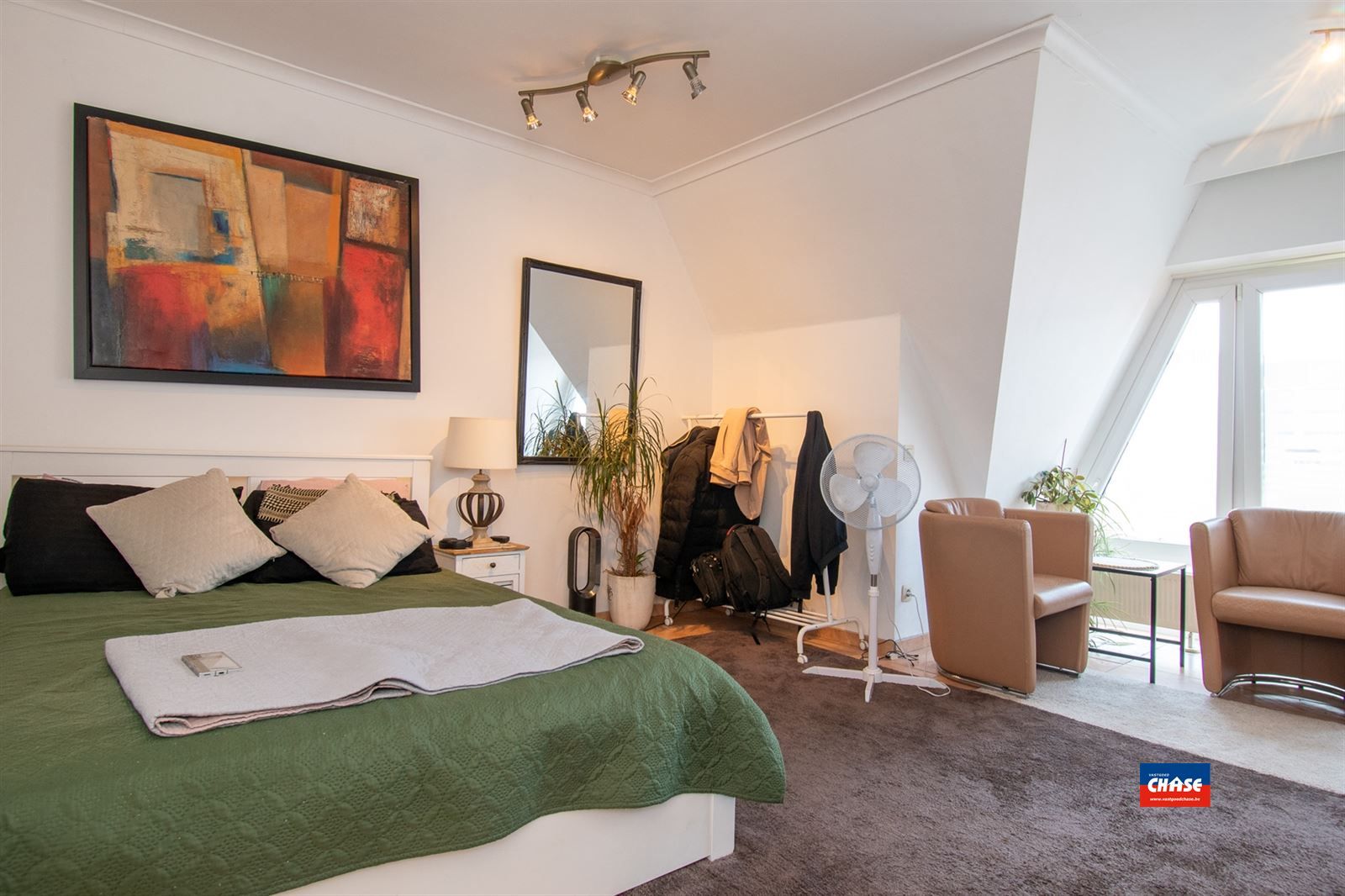 Appartement foto {{pictureIndex}}