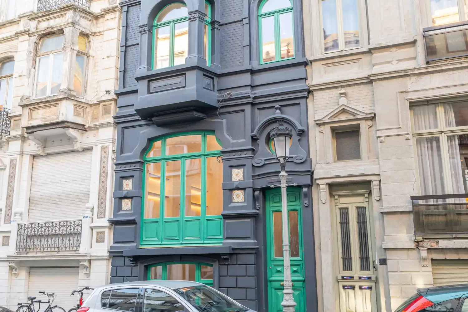 Gerenoveerd herenhuis met 5 slaapkamers foto 39