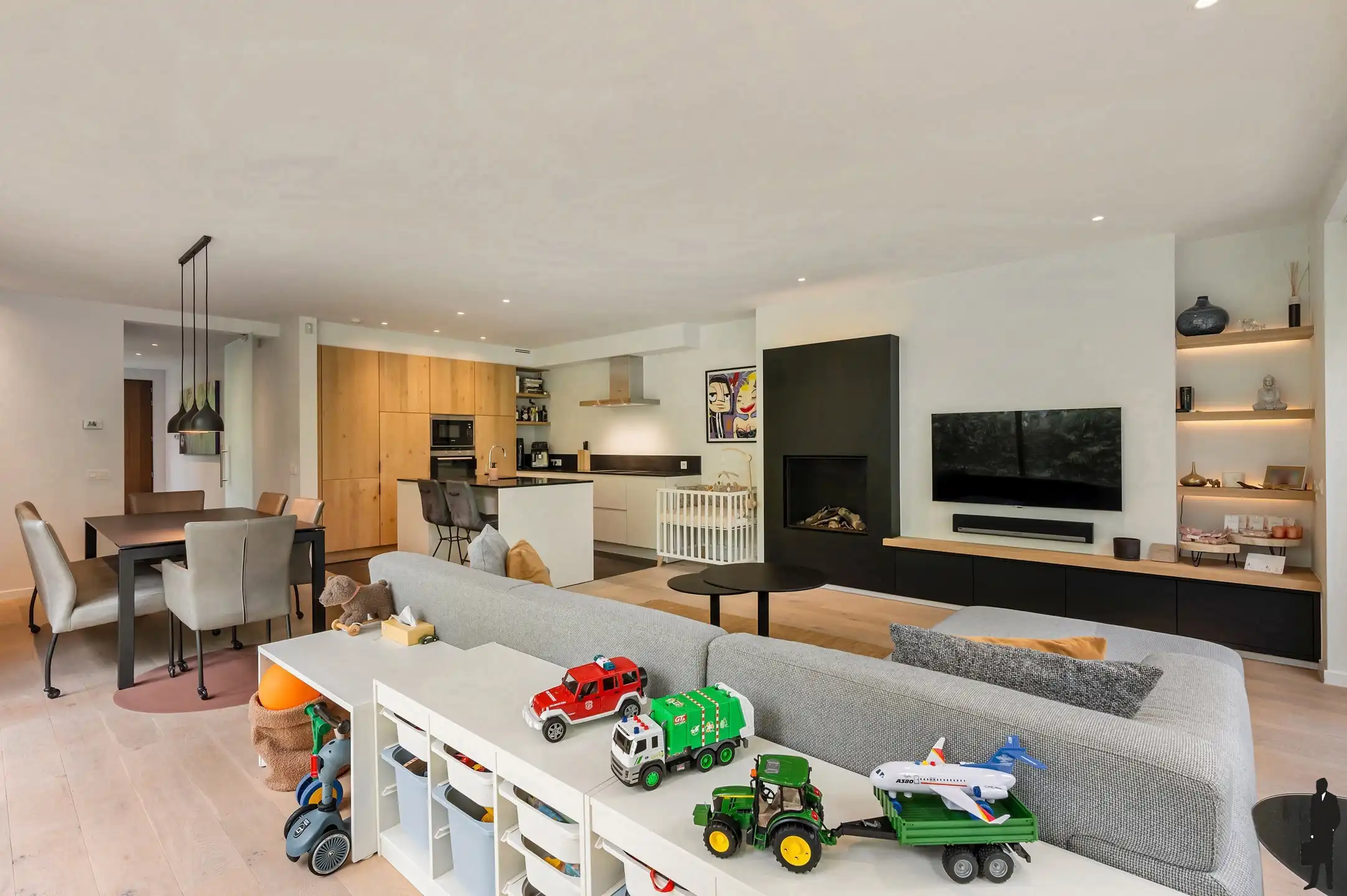 Luxueuze halfopen nieuwbouwwoning (2018) met 4 slaapkamers foto 14