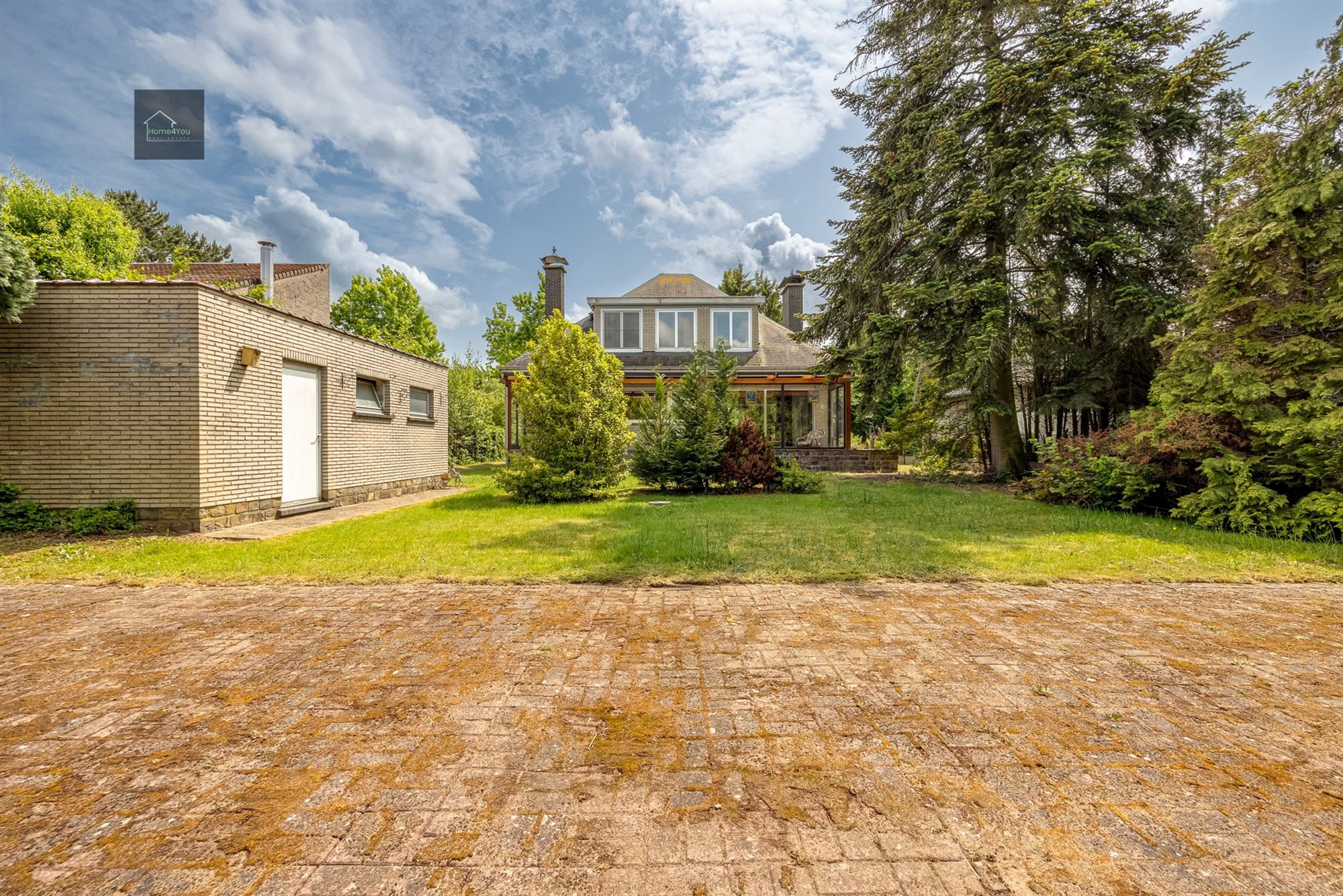 Te renoveren villa op 1058m² op absolute toplocatie foto 11