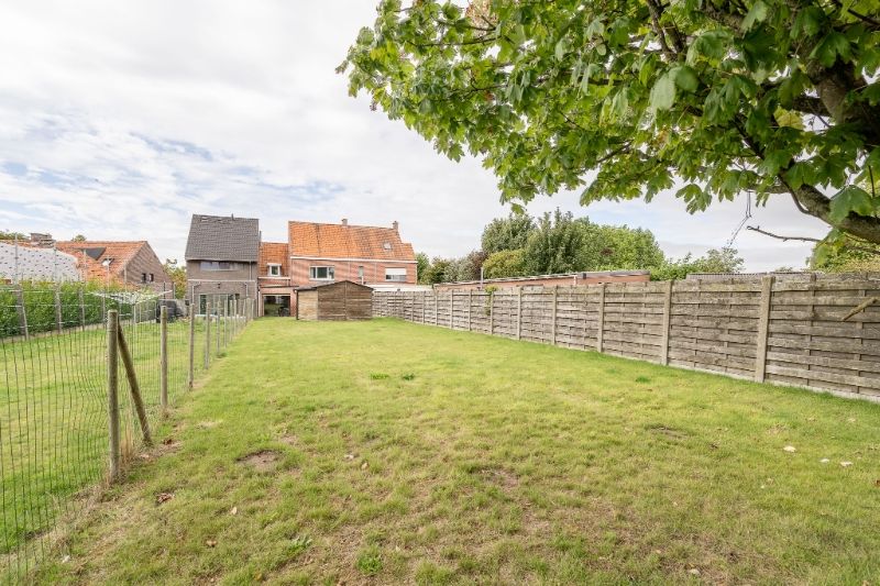 Rustig wonen op een perceel van 590 m² nabij centrum Ingelmunster! foto 27