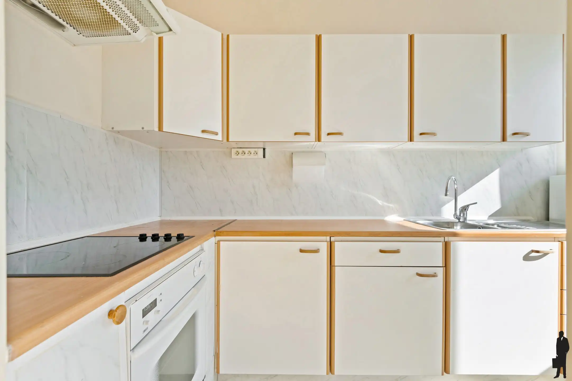 OP TE FRISSEN APPARTEMENT MET 2 SLAAPKAMERS EN TERRAS&nbsp; foto 8