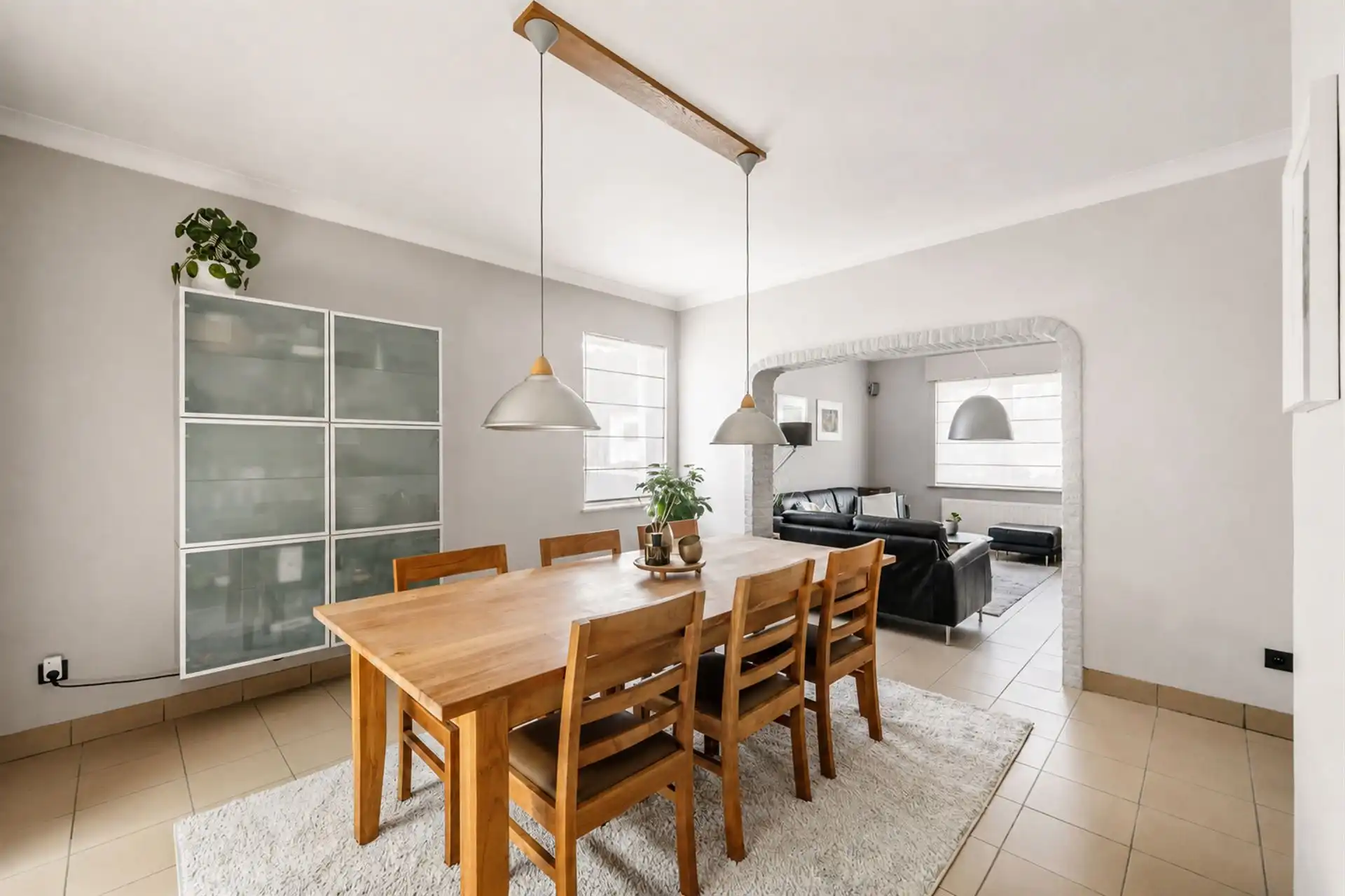 Perfect onderhouden woning met mooie tuin! foto 8