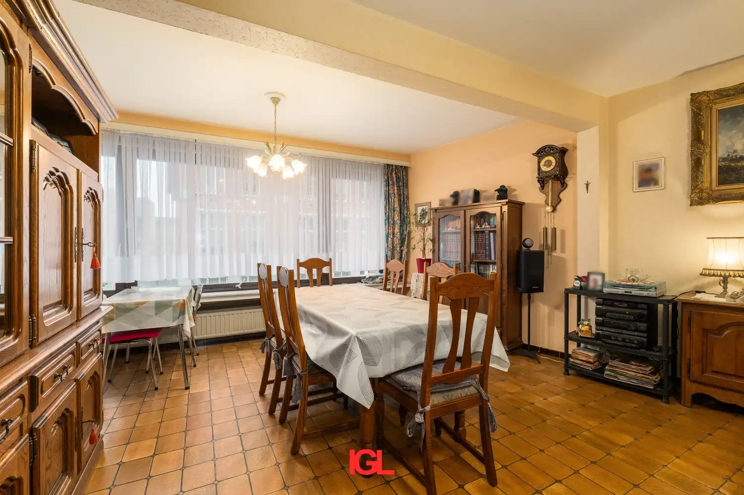 Ruim 3-kamer appartement met garage nabij het centrum van Halle foto 7