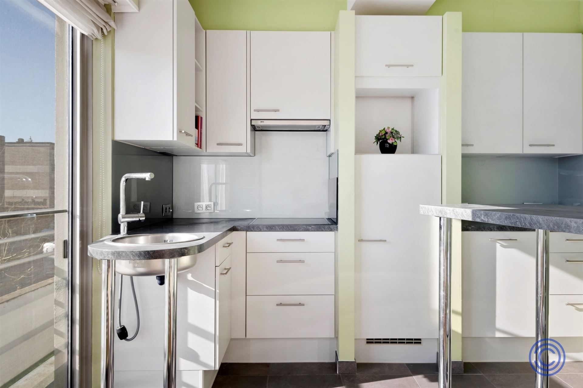 Gezellig 3-slpk appartement ca. 94m² met terras foto 5