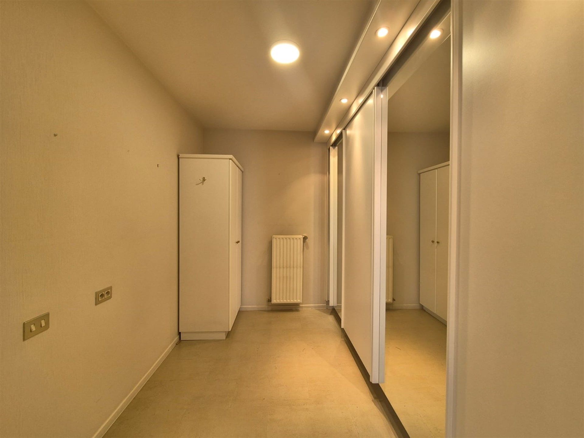 Gunstig gelegen ruime villa in groene omgeving.  foto 19
