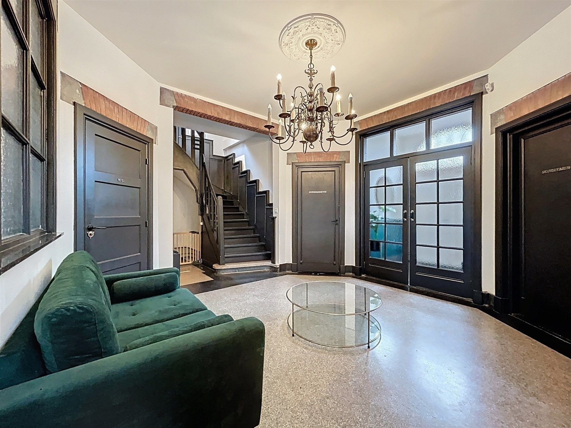 Historisch wonen in Clinge: oud-gemeentehuis (400m²) foto 7