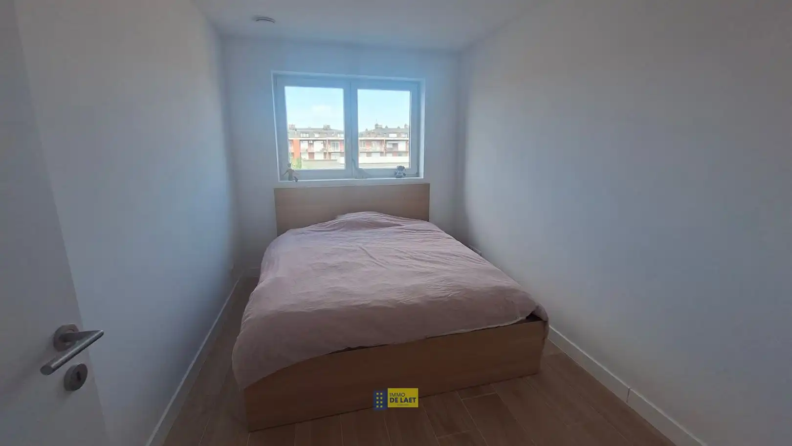 Prachtig appartement met 3 slpks, terras en autostaanplaats foto 8