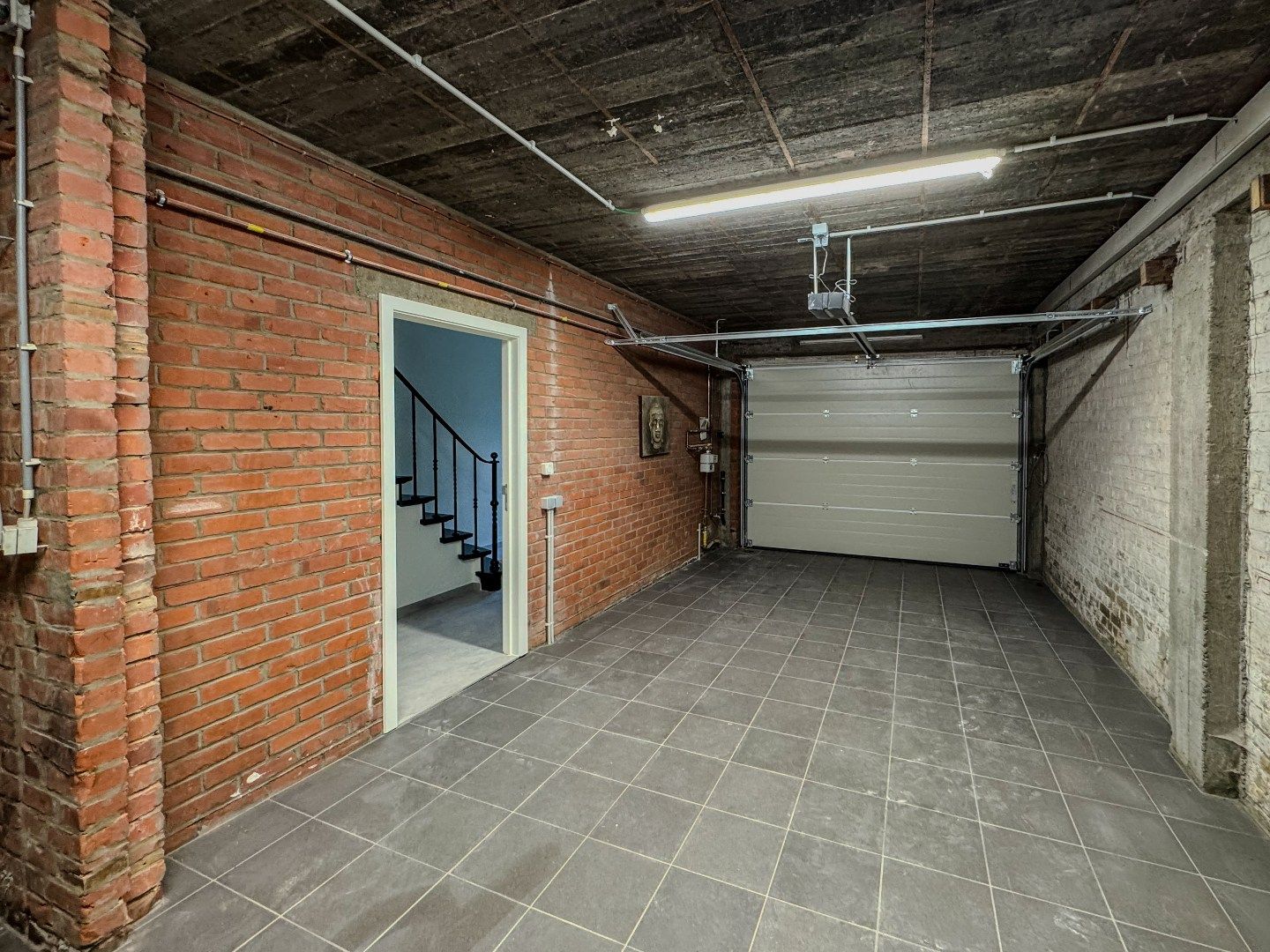 Gerenoveerde bel-etagewoning met 3 slaapkamers, garage en terras. foto 18