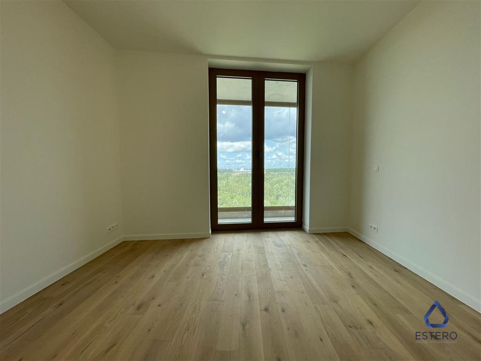 Nieuwbouwappartement op een toplocatie gelegen op 10e verdieping foto 6