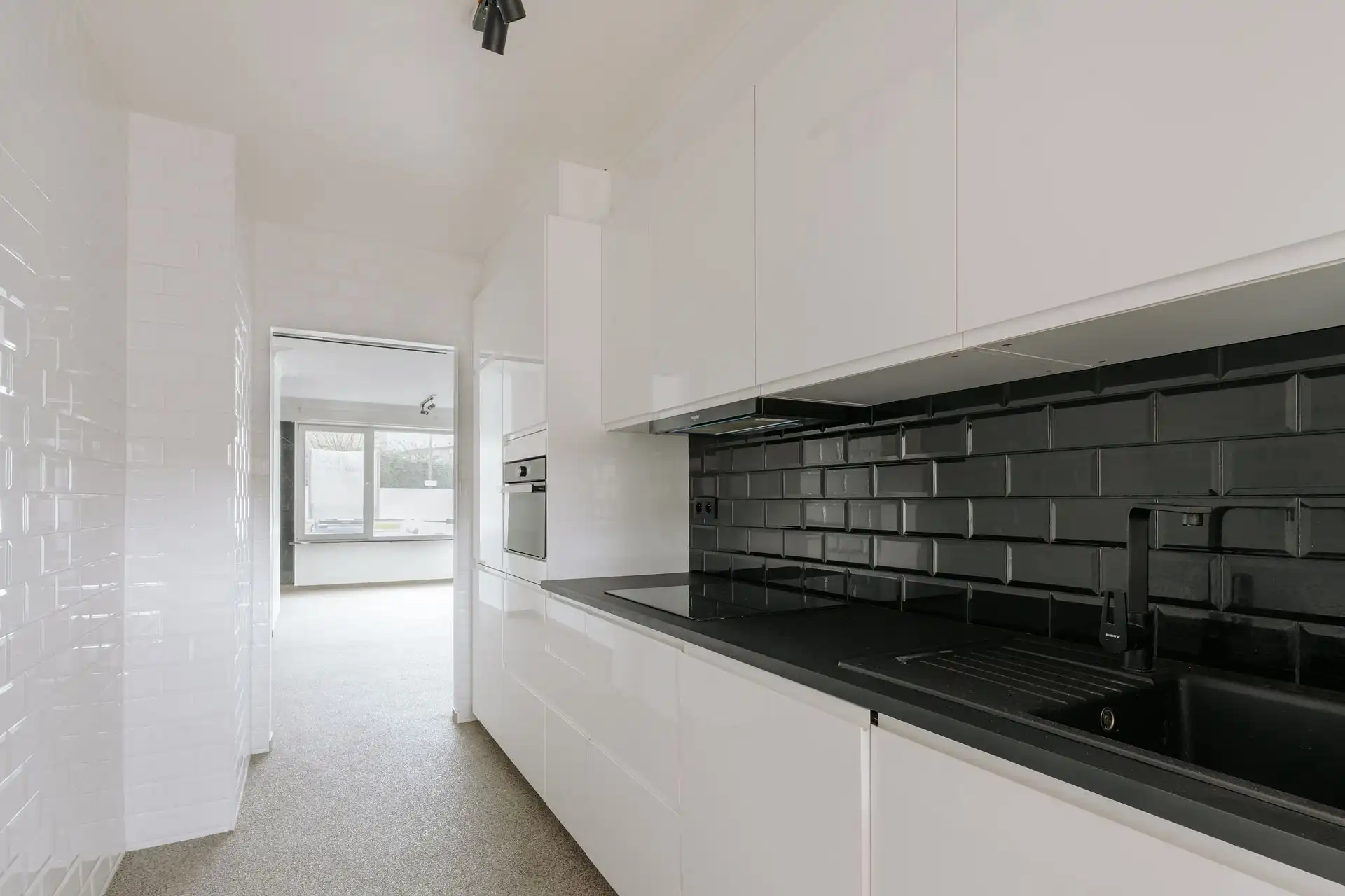 Gelijkvloers appartement in de Portugezenwijk! foto 7