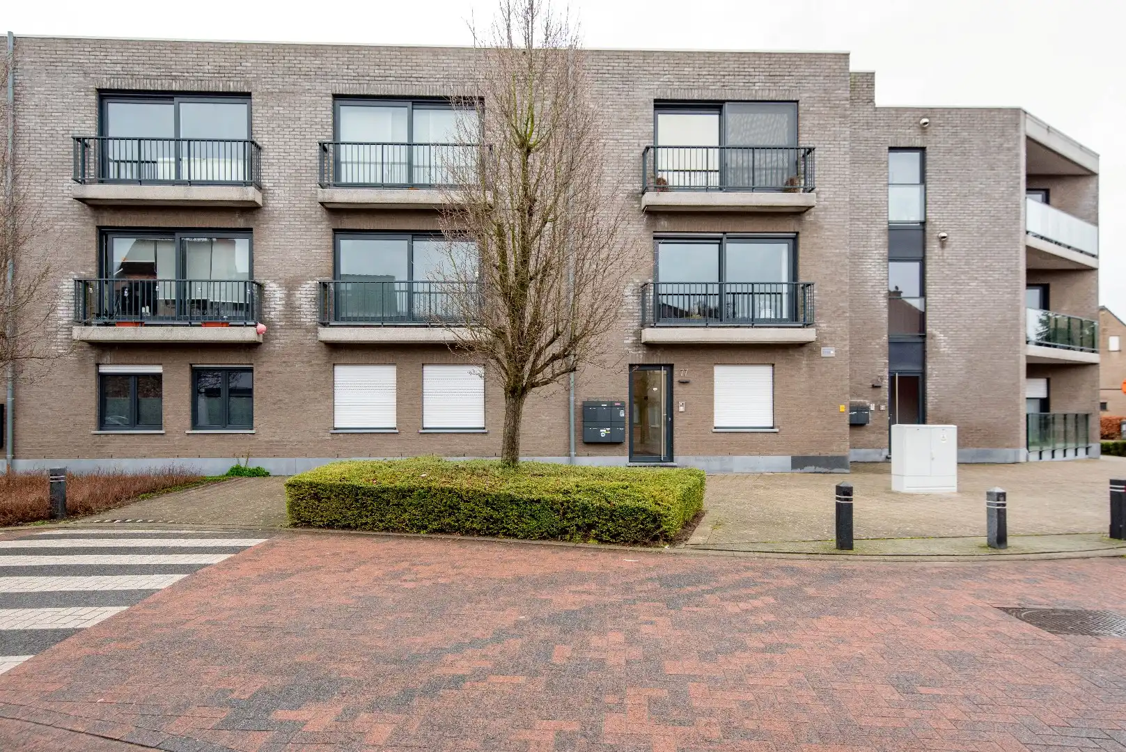 Mooi recent appartement met 2 slaapkamers en parking foto 16