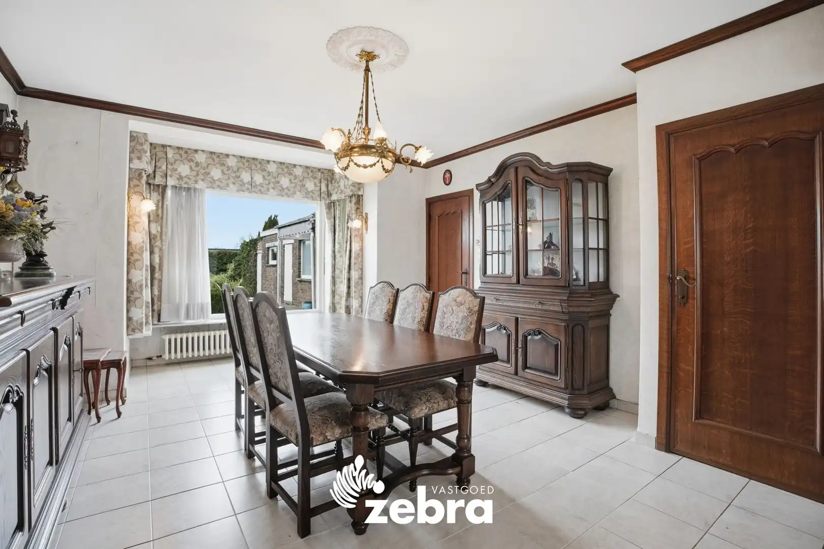 Te renoveren woning op ruim perceel in Eernegem! foto 6