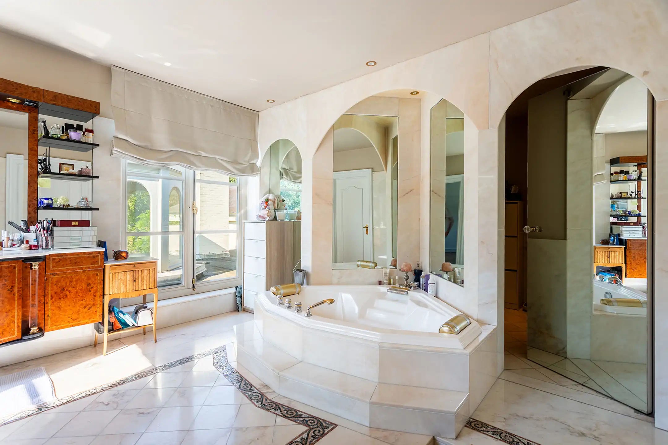 Exclusieve villa op 1.1ha met binnenzwembad, spa en lift  foto 38