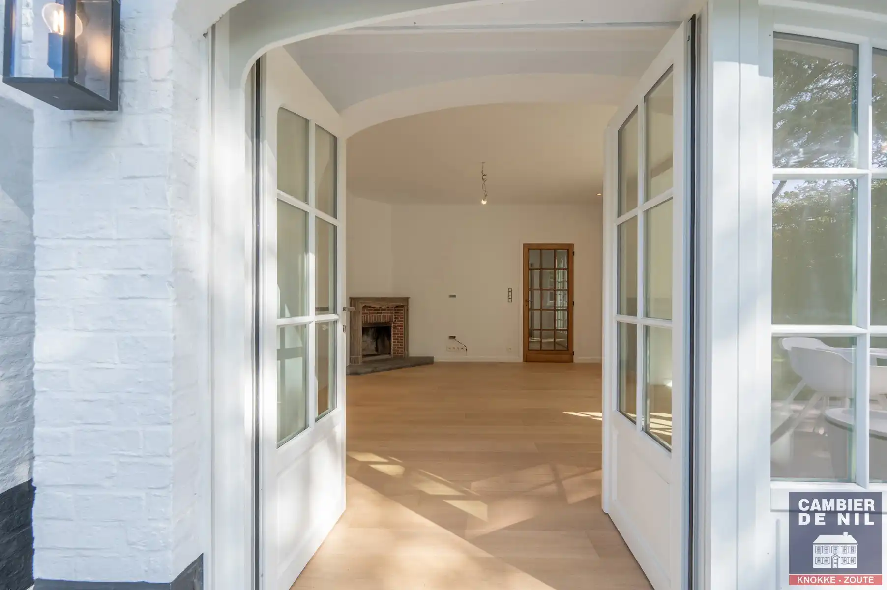 Gerenoveerde, ongemeubelde koppelvilla met zuidgerichte tuin palend aan de golf - Zoute foto 21