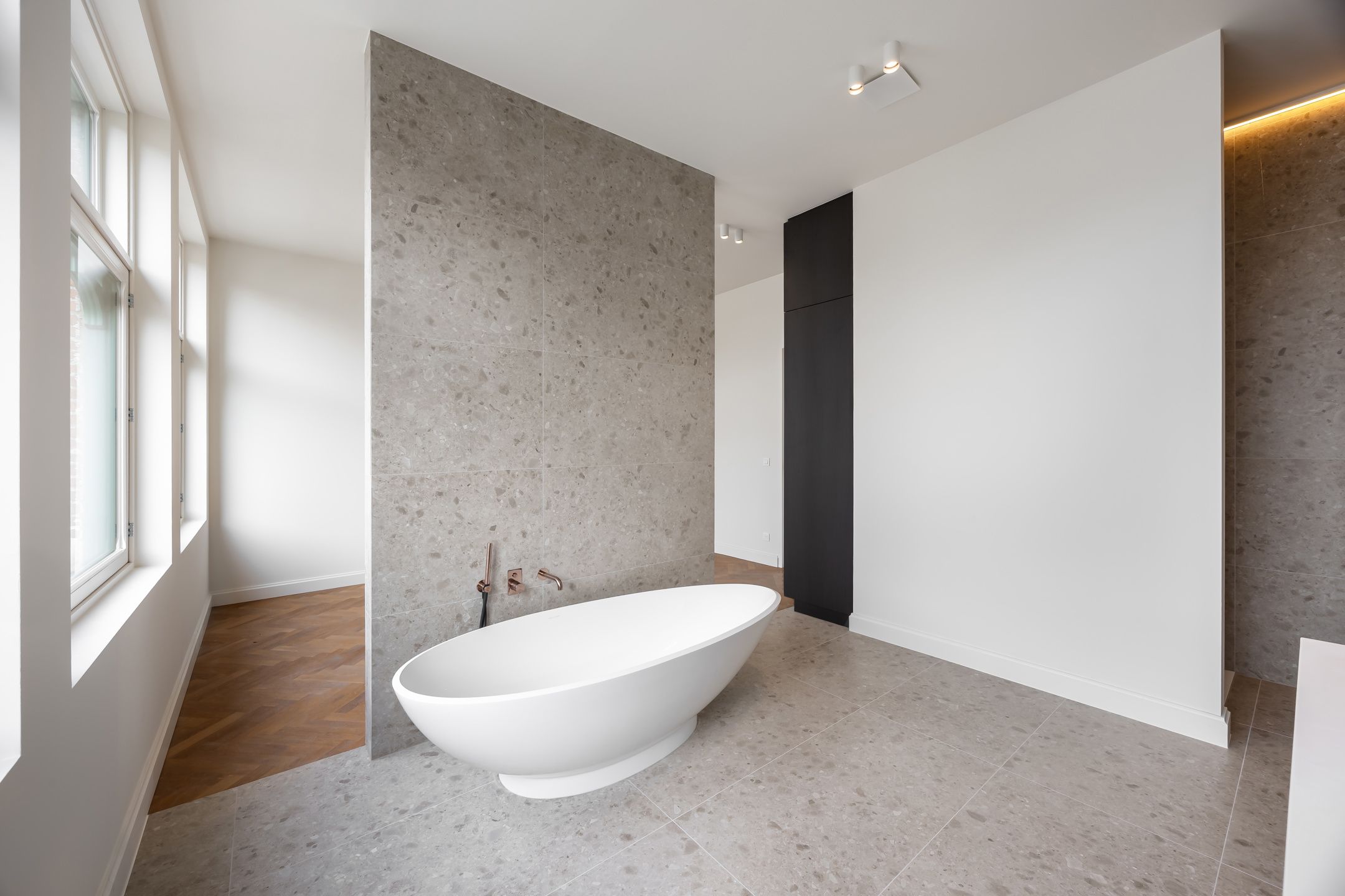 Prachtig triplexappartement in art nouveau pand De Confiserie foto 24