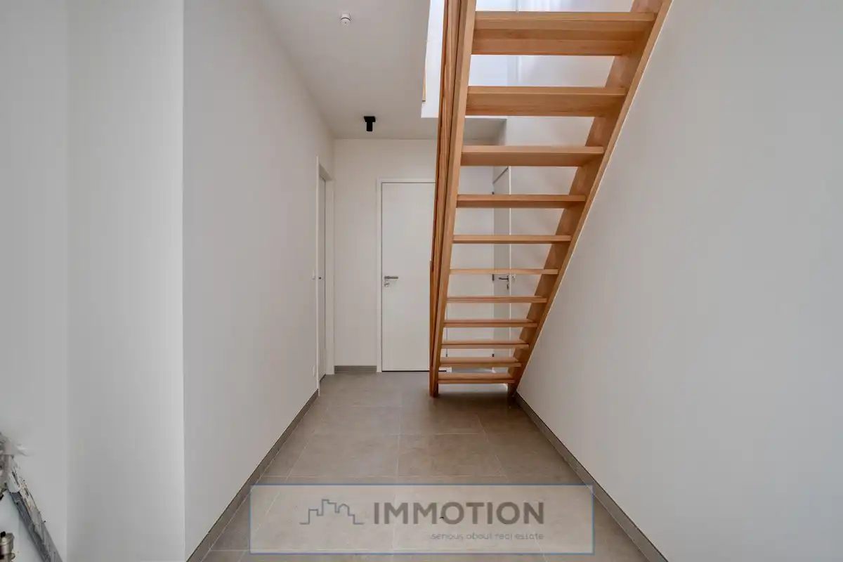 Nieuwbouw duplex appartement met terras foto 9