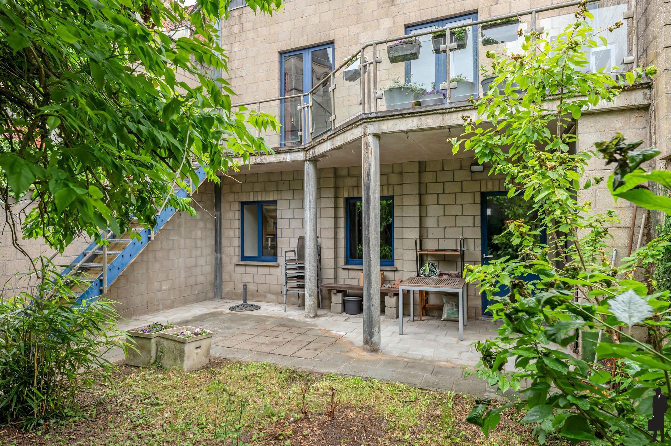 Ruime en rustig gelegen woning (ca. 230m²) met 4 slk’s, 2 badk, garage en stadstuin. foto 17