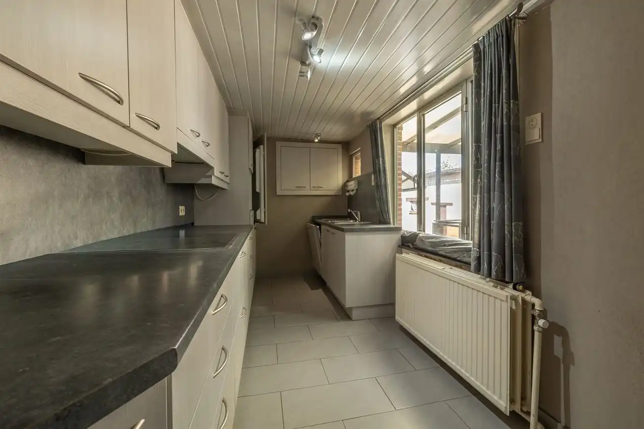 Historische woning met koetspoort op 8a41ca op markt tot tegen de Demer foto 15