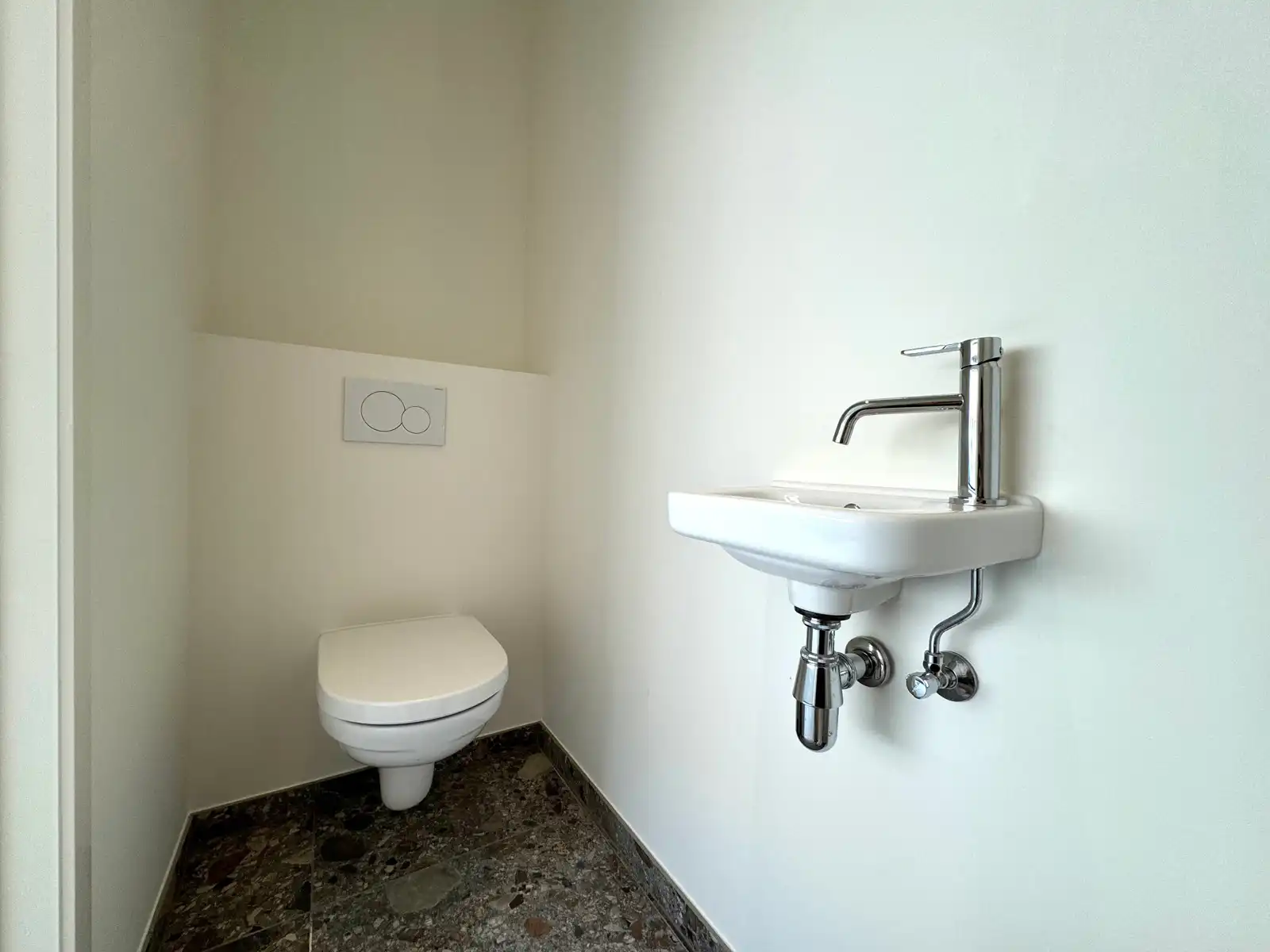 Te huur: recent gerenoveerde woning te Erpe foto 3