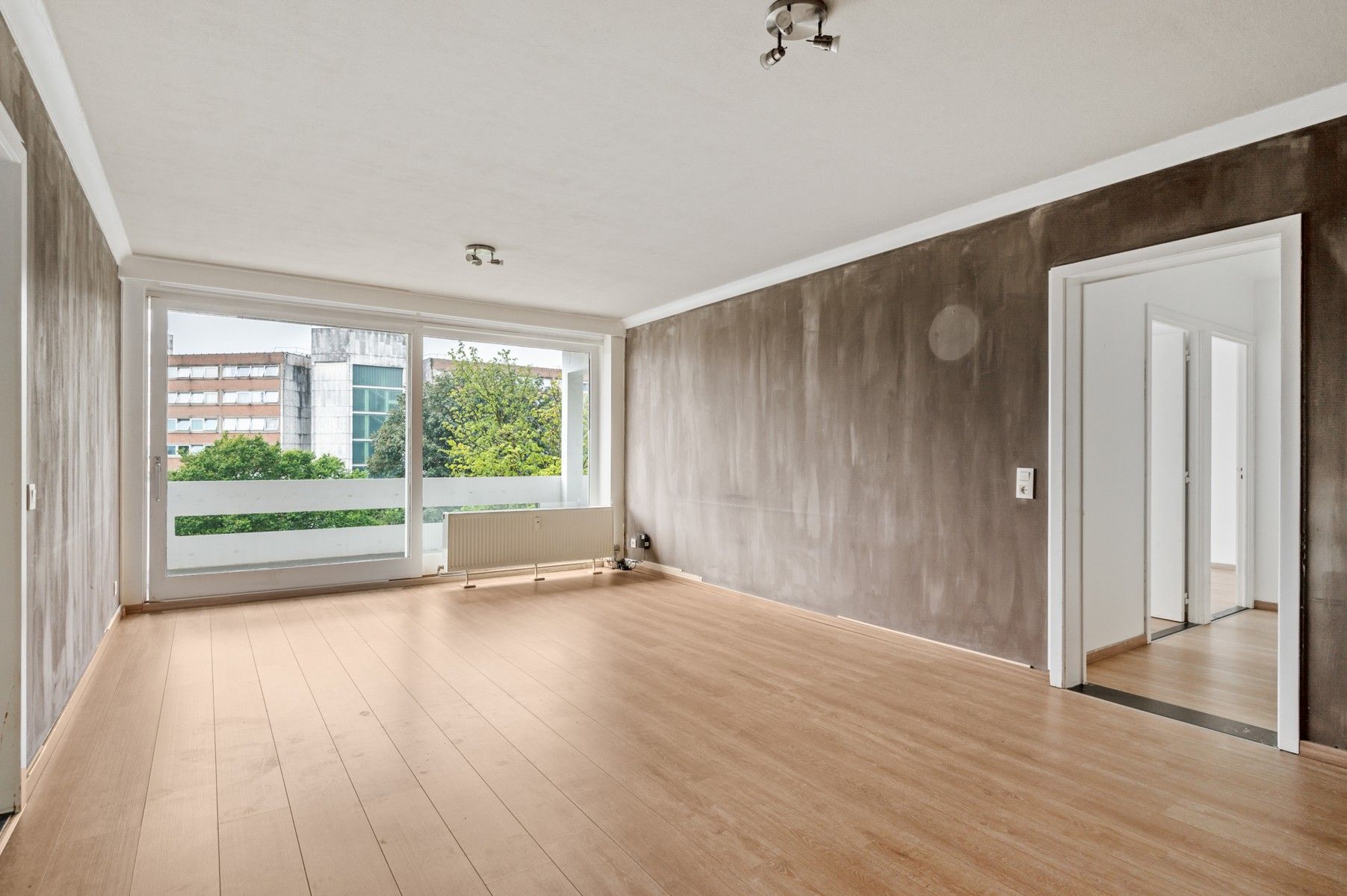 Ruim appartement van 79m² met 2 slaapkamers, terras en kelder foto 5